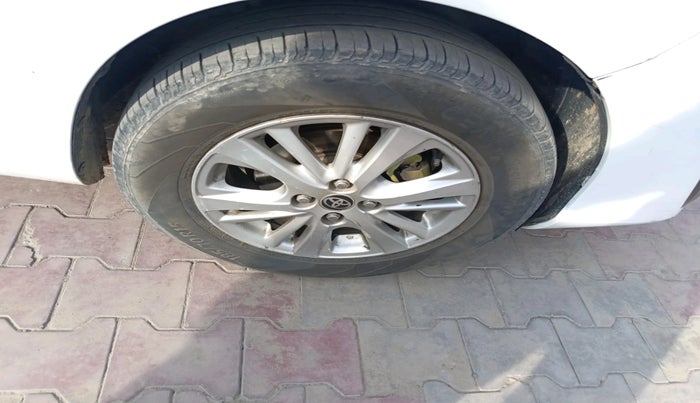 2019 Toyota YARIS G CVT, Petrol, Automatic, 1,22,547 km, tyre