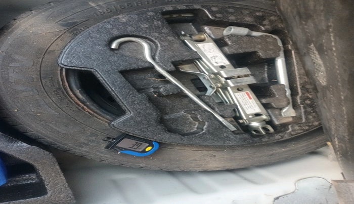 2020 Maruti Ciaz SIGMA 1.5 SHVS MT  PETROL, CNG, Manual, 77,697 km, tyre