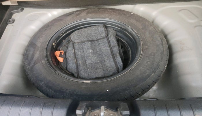 2019 Hyundai VENUE SX 1.0 TURBO, Petrol, Manual, 57,240 km, tyre