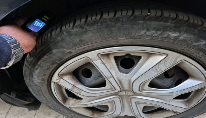 2021 Tata ALTROZ XM PLUS PETROL, Petrol, Manual, 22,566 km, tyre