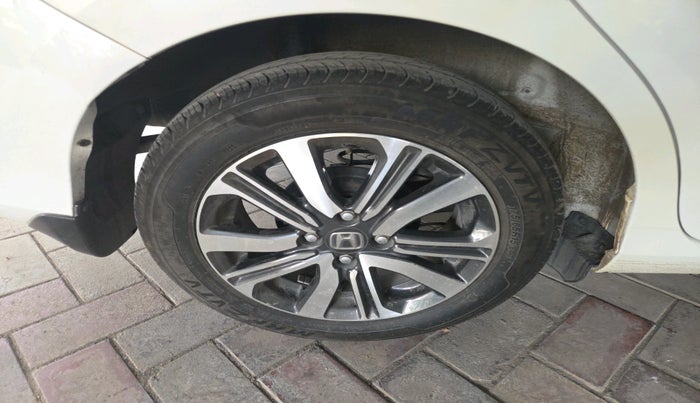 2024 Honda Amaze 1.2L I-VTEC VX CVT, Petrol, Automatic, 11,191 km, tyre