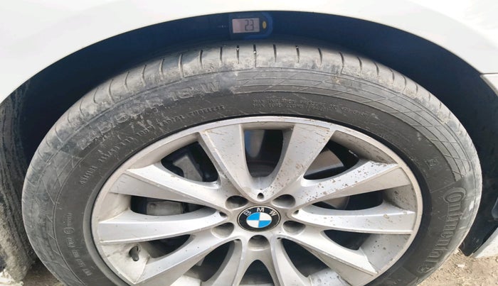 2013 BMW 7 Series 730Ld, Diesel, Automatic, 1,49,740 km, tyre