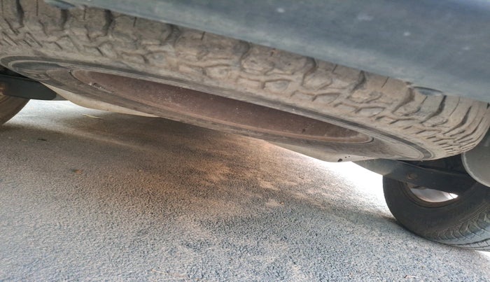 2013 Mahindra XUV500 W8, Diesel, Manual, 1,82,123 km, tyre