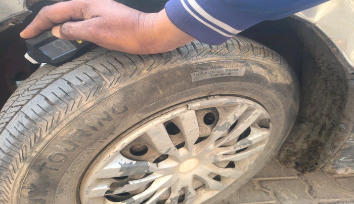 2019 Maruti Dzire VXI, Petrol, Manual, 1,07,253 km, tyre