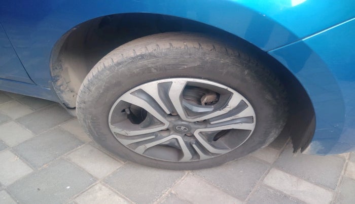 2024 Tata Tiago  XZA Plus CNG, CNG, Automatic, 19,711 km, tyre