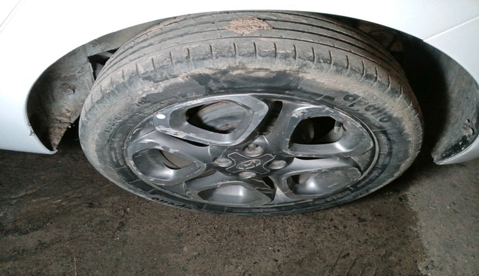 2018 Hyundai Elite i20 ASTA 1.2 (O), Petrol, Manual, 92,763 km, tyre