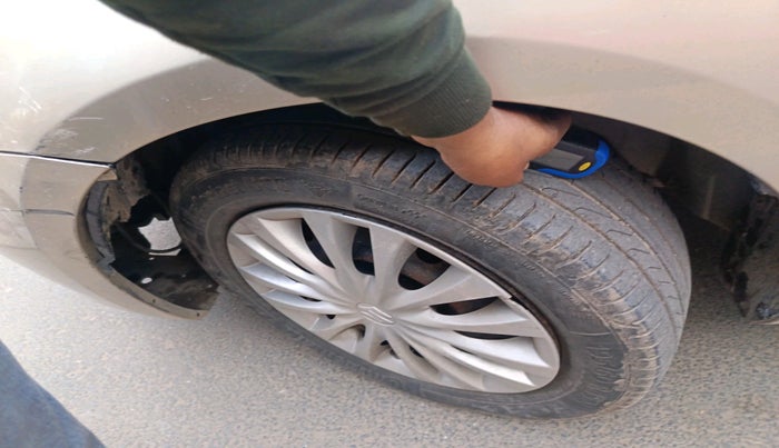 2014 Maruti Ciaz VXI+, Petrol, Manual, 1,25,900 km, tyre