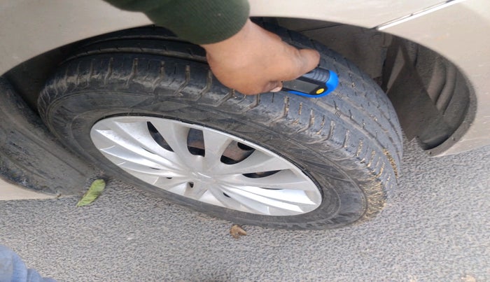 2014 Maruti Ciaz VXI+, Petrol, Manual, 1,25,900 km, tyre