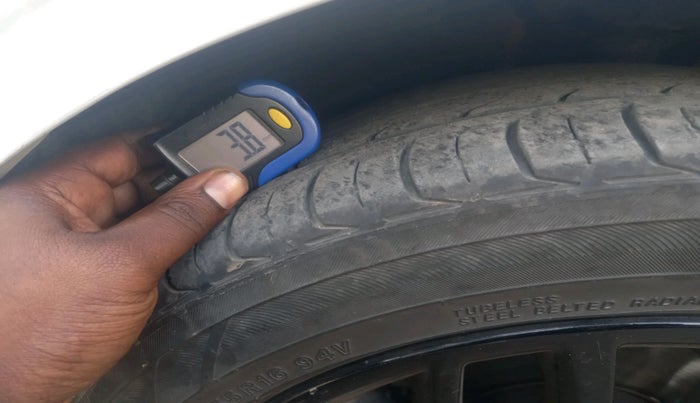 2015 Audi A3 2.0 TDI SLINE, Diesel, Automatic, 60,866 km, tyre