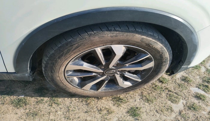 2022 Mahindra XUV300 W8 (O) 1.5 DIESEL, Diesel, Manual, 1,38,259 km, tyre