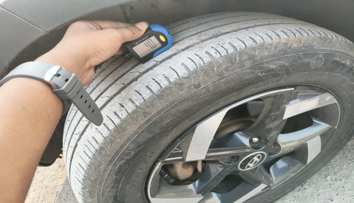 2020 Hyundai VENUE SX 1.4 CRDI, Diesel, Manual, 1,90,012 km, tyre