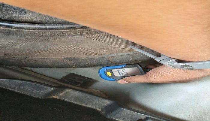 2020 Hyundai VENUE SX 1.4 CRDI, Diesel, Manual, 1,90,012 km, tyre