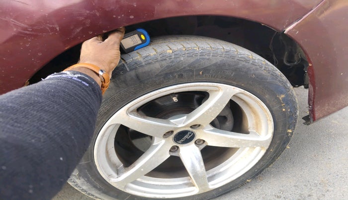 2015 Honda City 1.5L I-DTEC S, Diesel, Manual, 1,12,059 km, tyre