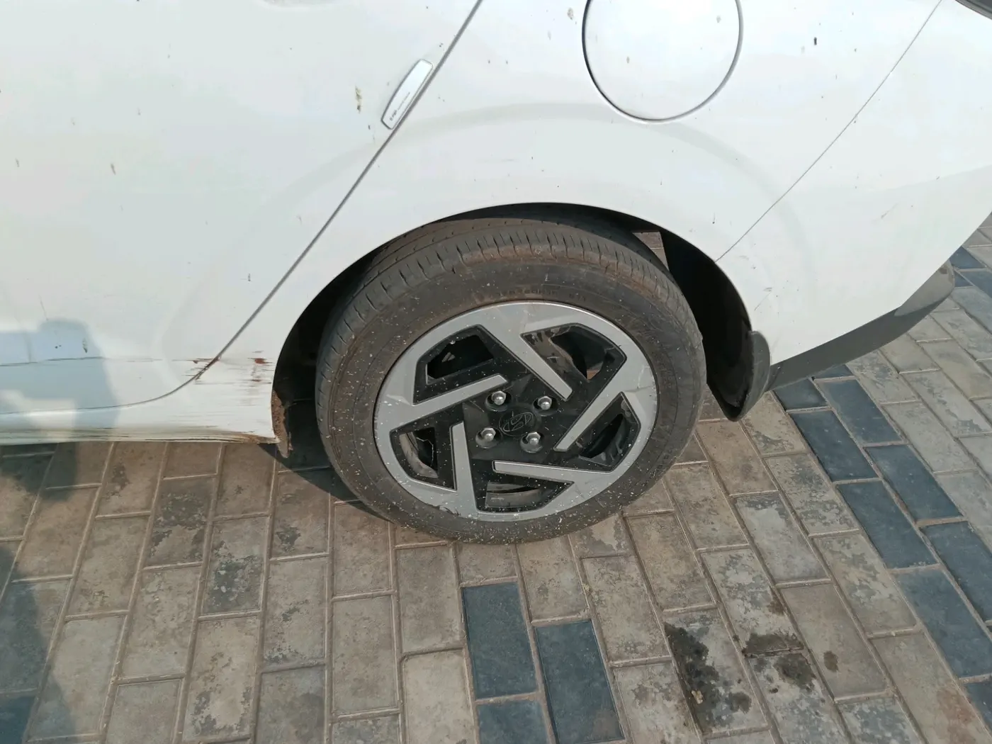 2024 Hyundai AURA S 1.2 CNG, CNG, Manual, 23,533 km, tyre