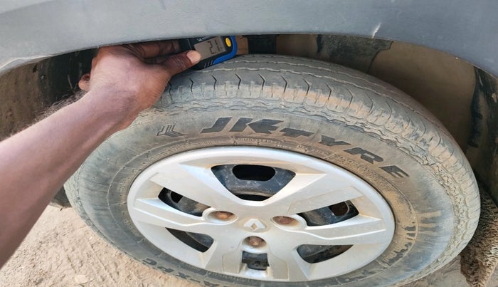 2016 Renault Kwid RXT 0.8, Petrol, Manual, 46,558 km, tyre