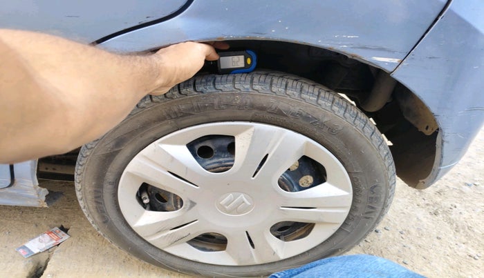 2011 Maruti Wagon R 1.0 VXI, Petrol, Manual, 1,69,069 km, tyre