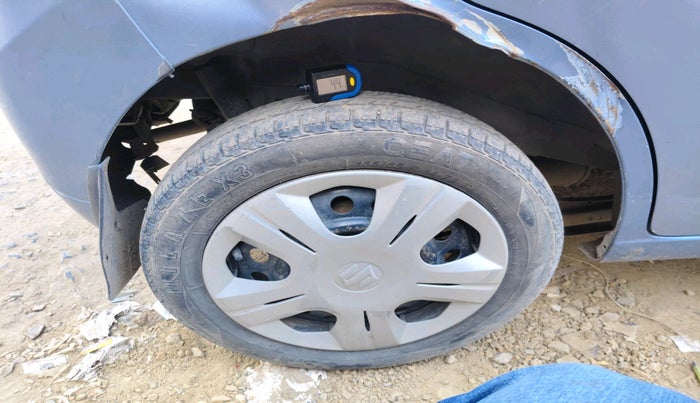 2011 Maruti Wagon R 1.0 VXI, Petrol, Manual, 1,69,069 km, tyre