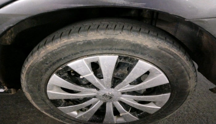 2003 Honda City 1.5L EXI, Petrol, Manual, 1,33,224 km, tyre