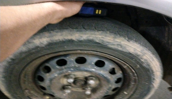 2003 Honda City 1.5L EXI, Petrol, Manual, 1,33,224 km, tyre