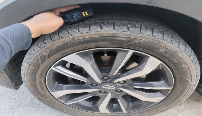 2020 Mahindra XUV300 W8 (O) 1.5 DIESEL, Diesel, Manual, 1,51,906 km, tyre