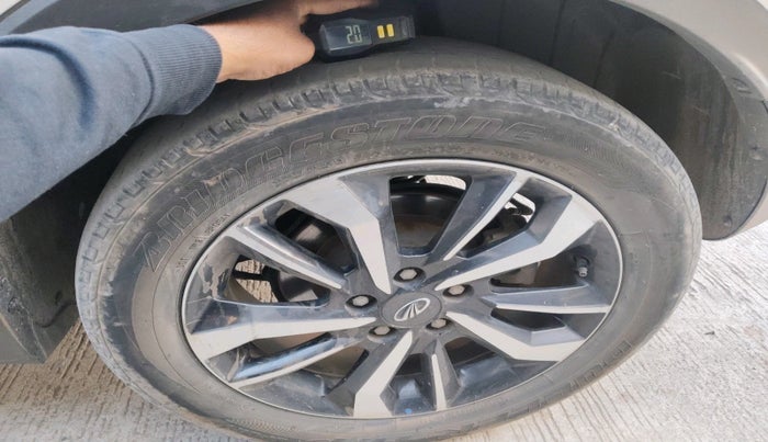 2020 Mahindra XUV300 W8 (O) 1.5 DIESEL, Diesel, Manual, 1,51,906 km, tyre