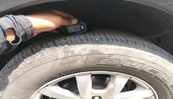 2017 Mahindra XUV500 W10, Diesel, Manual, 2,40,300 km, tyre