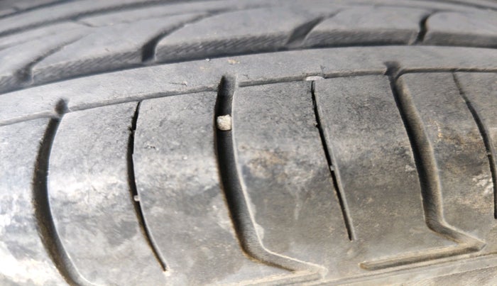 2017 Ford Ecosport TITANIUM 1.5L DIESEL, Diesel, Manual, 1,50,925 km, tyre