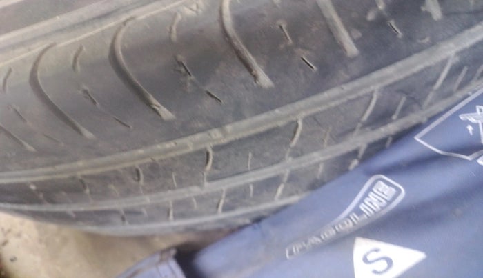 2017 Hyundai Creta SX PLUS 1.6 DIESEL, Diesel, Manual, 1,69,221 km, tyre