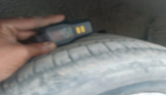 2011 Toyota Corolla Altis G PETROL, Petrol, Manual, 72,521 km, tyre