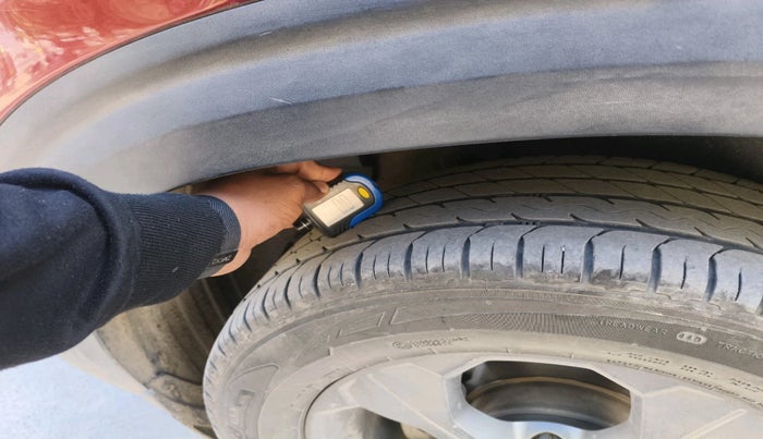 2021 KIA SELTOS HTK PLUS AT 1.5 DIESEL, Diesel, Automatic, 1,40,850 km, tyre