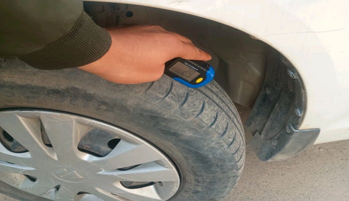 2014 Maruti Swift Dzire VDI, Diesel, Manual, 1,71,075 km, tyre