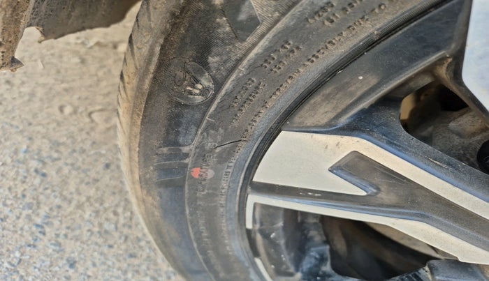 2021 Renault Kiger RXZ MT, Petrol, Manual, 41,707 km, tyre