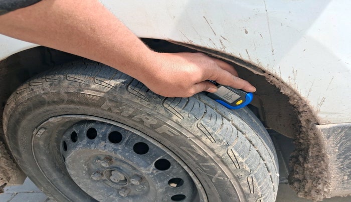 2016 Maruti Celerio VDI, Diesel, Manual, 1,74,435 km, tyre