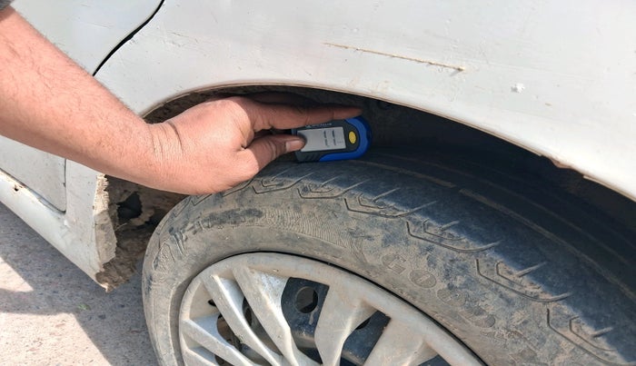 2016 Maruti Celerio VDI, Diesel, Manual, 1,74,435 km, tyre