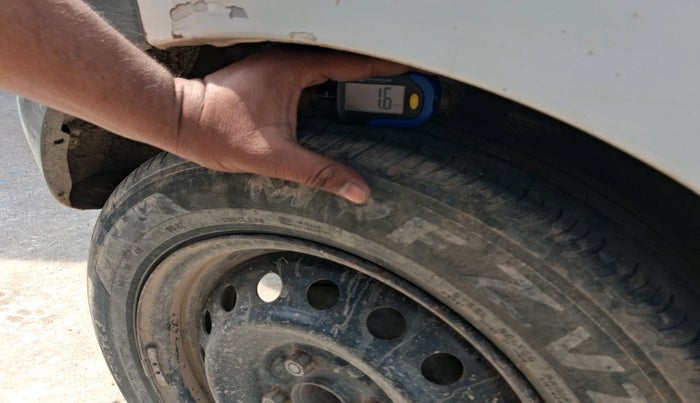 2016 Maruti Celerio VDI, Diesel, Manual, 1,74,435 km, tyre