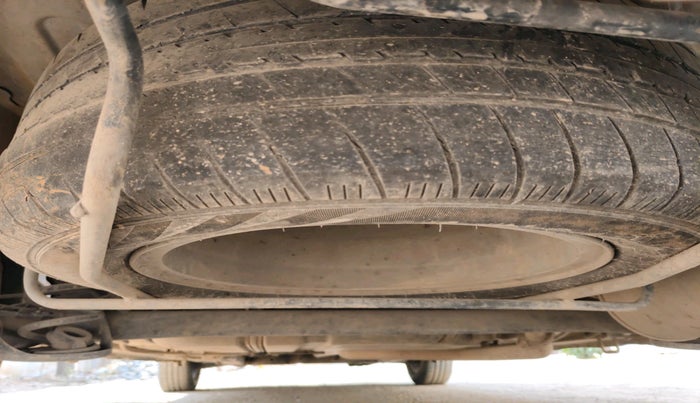 2013 Maruti Ertiga ZDI, Diesel, Manual, 1,43,687 km, tyre