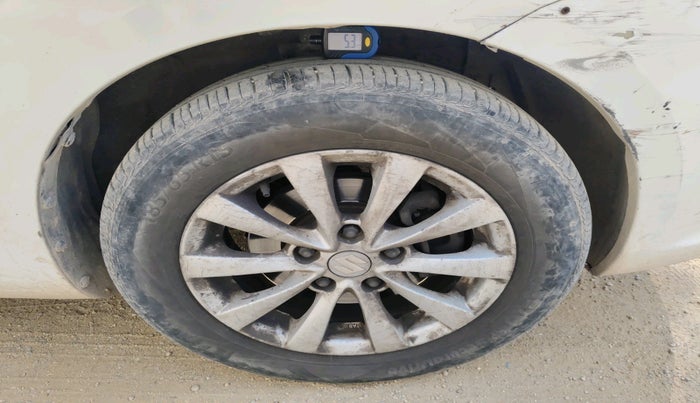 2013 Maruti Ertiga ZDI, Diesel, Manual, 1,43,687 km, tyre