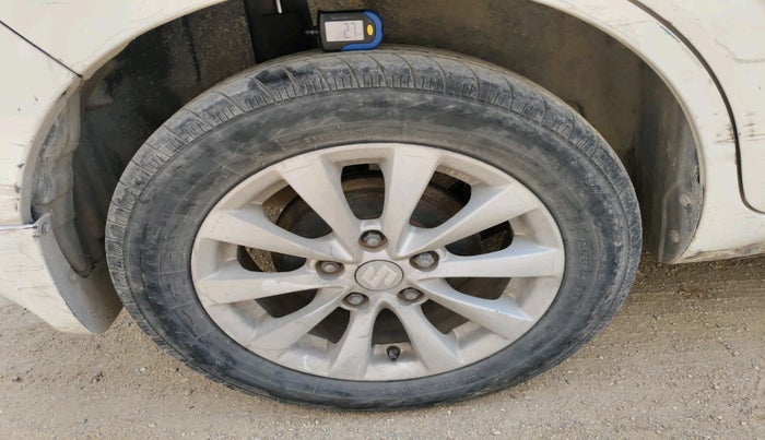 2013 Maruti Ertiga ZDI, Diesel, Manual, 1,43,687 km, tyre