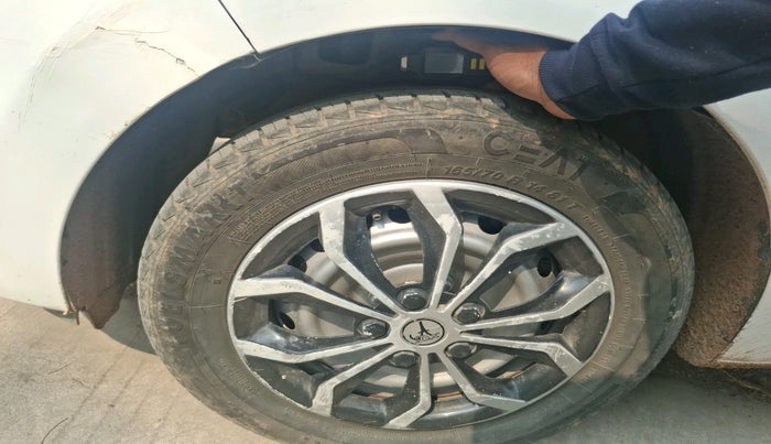 2024 Hyundai AURA E 1.2 CNG, CNG, Manual, 30,880 km, tyre