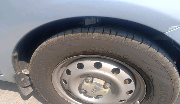 2011 Hyundai i10 ERA 1.1, Petrol, Manual, 1,05,428 km, tyre