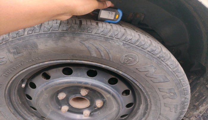 2015 Mahindra XUV500 W4, Diesel, Manual, 1,82,129 km, tyre