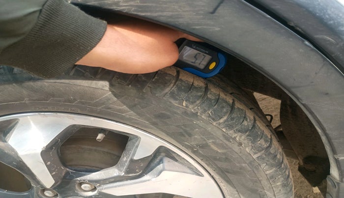 2016 Honda BR-V 1.5L I- DTEC V, Diesel, Manual, 95,310 km, tyre