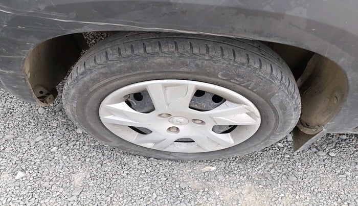 2020 Renault Kwid RXT 0.8, CNG, Manual, 44,919 km, tyre