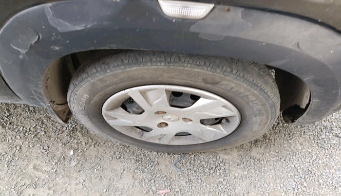 2020 Renault Kwid RXT 0.8, CNG, Manual, 44,919 km, tyre