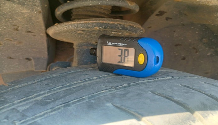 2013 Renault Duster 85 PS RXL DIESEL, Diesel, Manual, 1,49,042 km, tyre