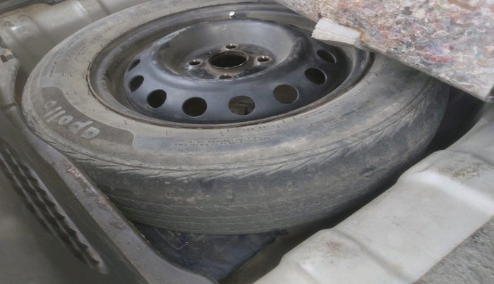 2012 Hyundai i20 MAGNA (O) 1.2, Petrol, Manual, 62,948 km, tyre