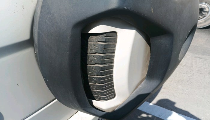 2017 Mahindra TUV300 T8 AMT, Diesel, Automatic, 87,568 km, tyre