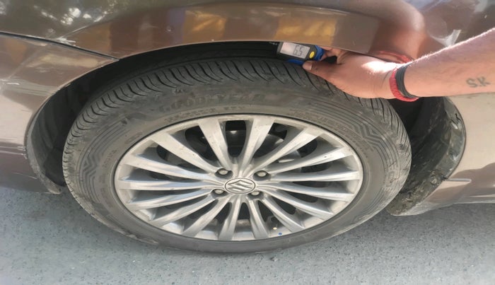 2016 Maruti Ciaz ZDI+ SHVS, Diesel, Manual, 84,785 km, tyre