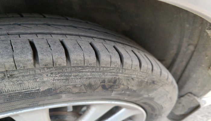 2012 Toyota Etios VX, Petrol, Manual, 32,384 km, tyre