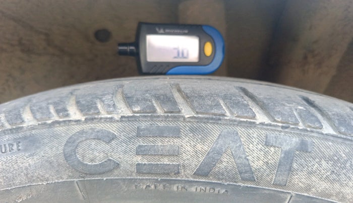 2015 Hyundai Grand i10 SPORTZ 1.2 KAPPA VTVT, Petrol, Manual, 1,48,203 km, tyre